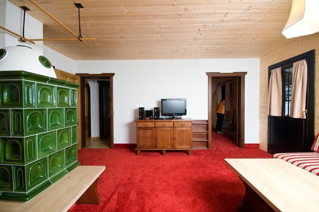 Alpenhäuser Marcius Sonnenalpe Nassfeld Zimmer foto