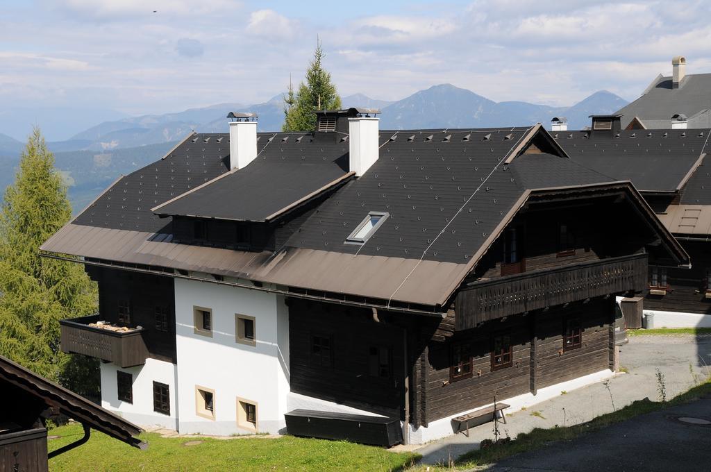 Alpenhäuser Marcius Sonnenalpe Nassfeld Exterior foto