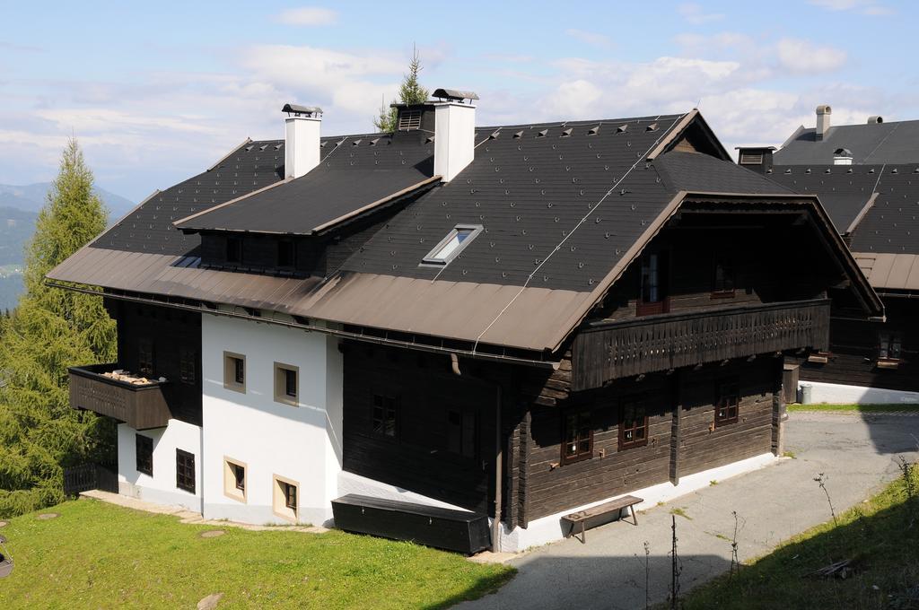 Alpenhäuser Marcius Sonnenalpe Nassfeld Exterior foto