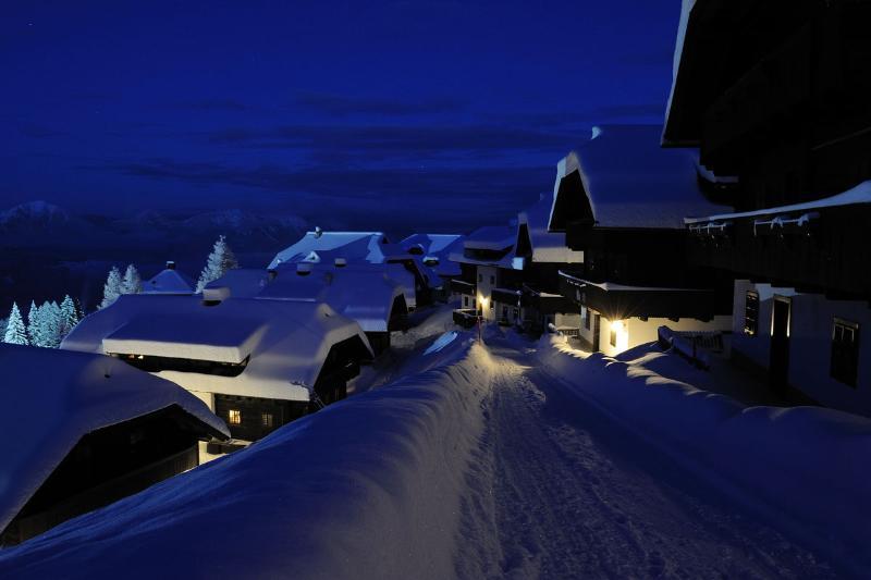 Alpenhäuser Marcius Sonnenalpe Nassfeld Exterior foto